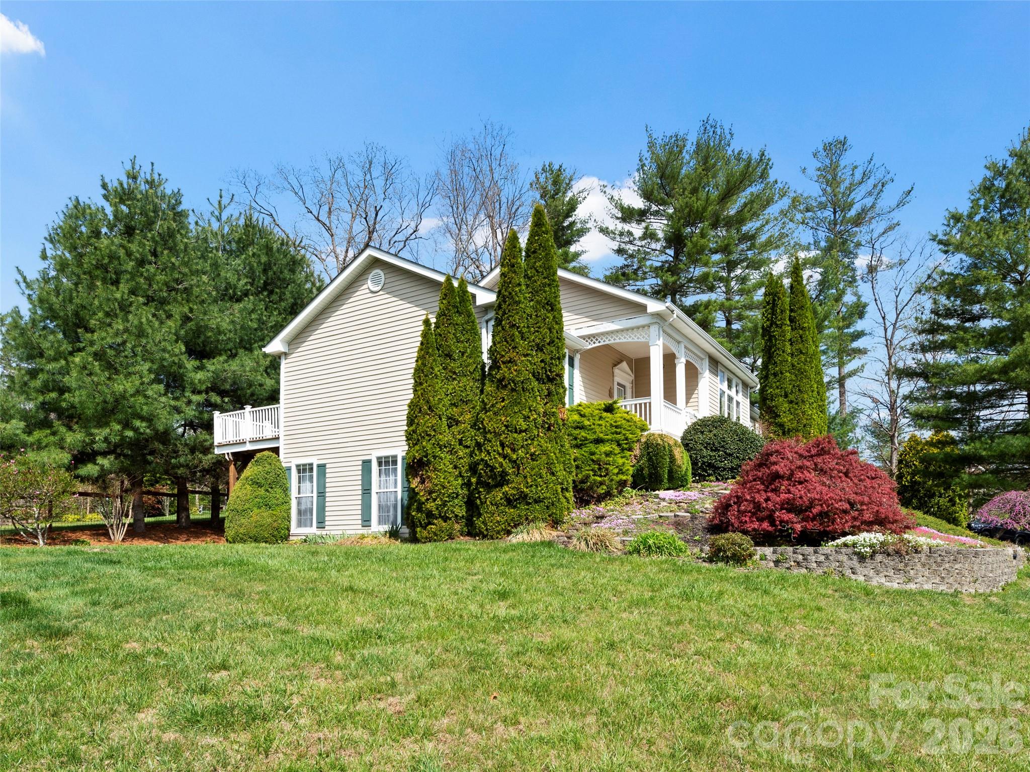21 Old Applewood Lane Hendersonville NC 28739