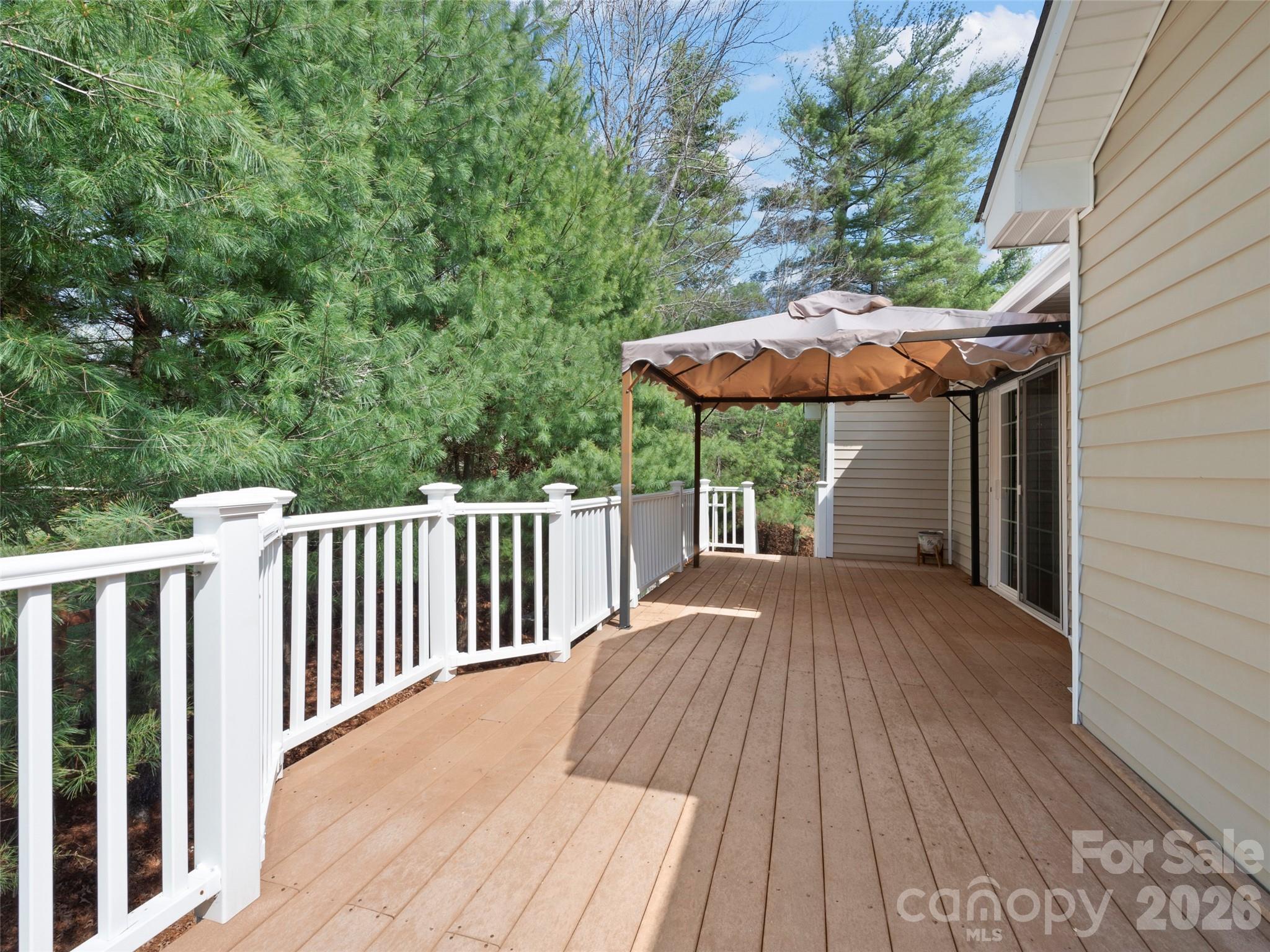 21 Old Applewood Lane Hendersonville NC 28739