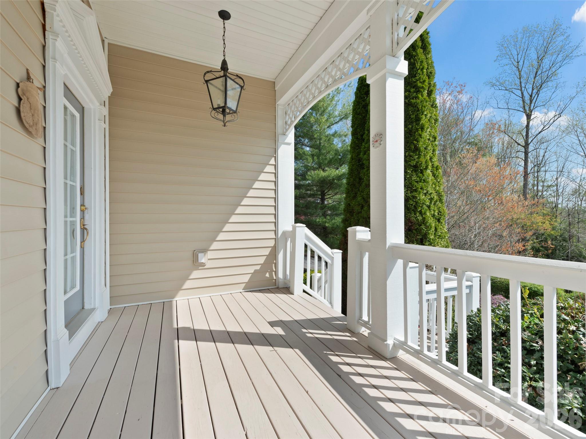 21 Old Applewood Lane Hendersonville NC 28739