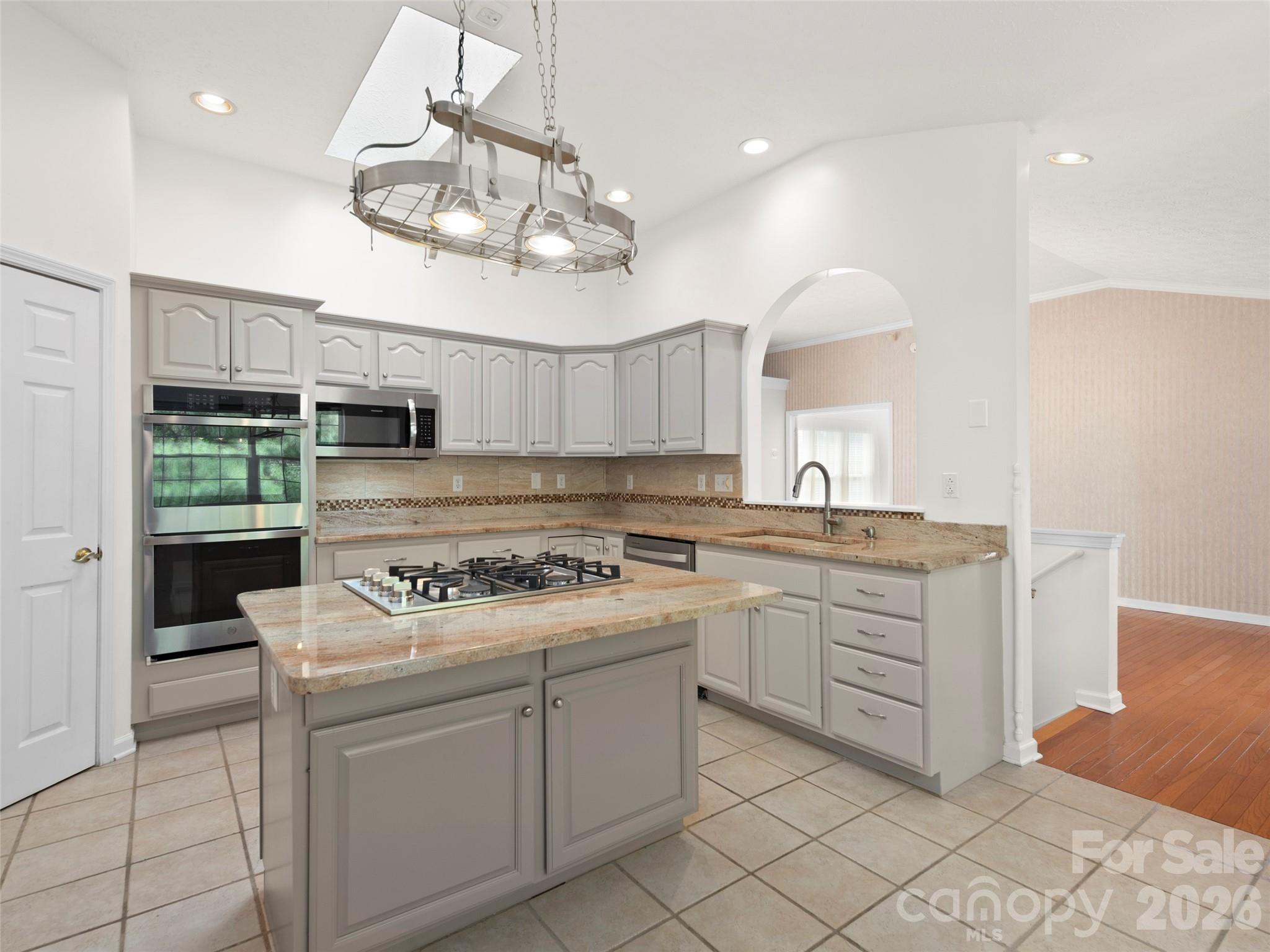 21 Old Applewood Lane Hendersonville NC 28739