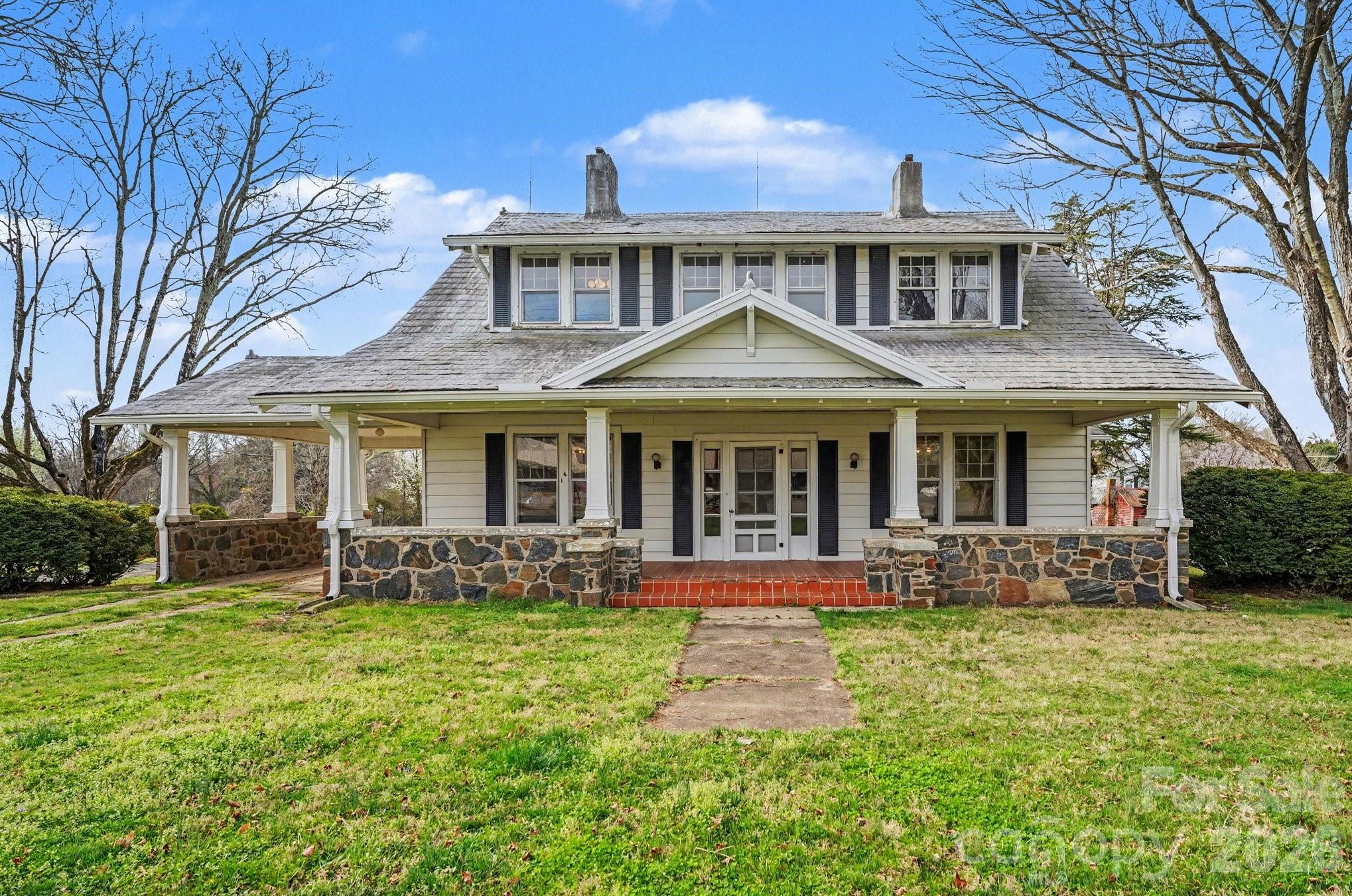 402 E Main Street Boonville NC 27011