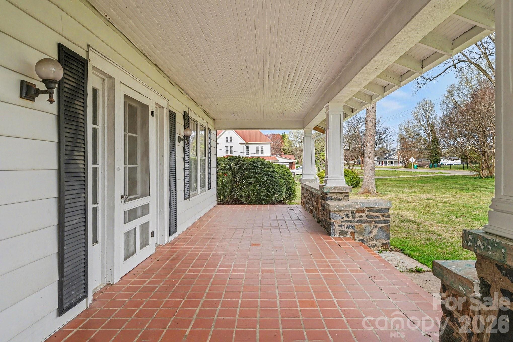 402 E Main Street Boonville NC 27011