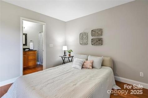 29 Rotunda Circle Asheville NC 28806