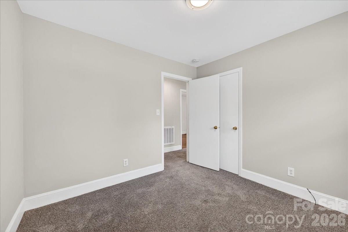 4820 Charleston Drive Charlotte NC 28212