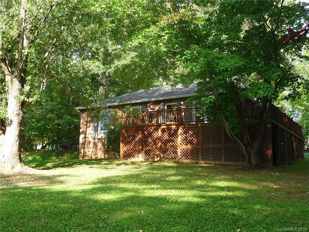 243 Youngs Cove Road Candler NC 28715