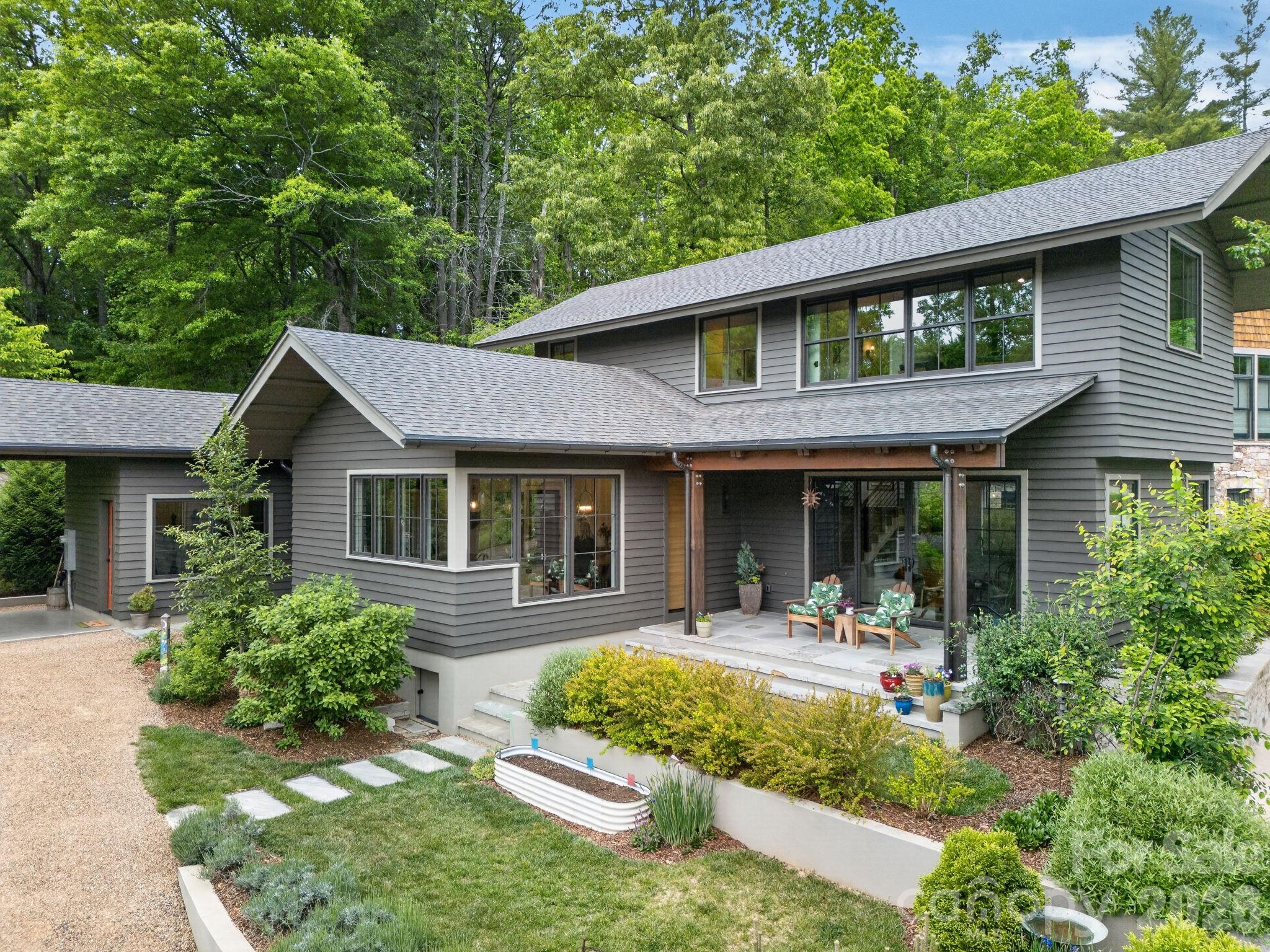 18 Wordsworth Road Black Mountain NC 28711