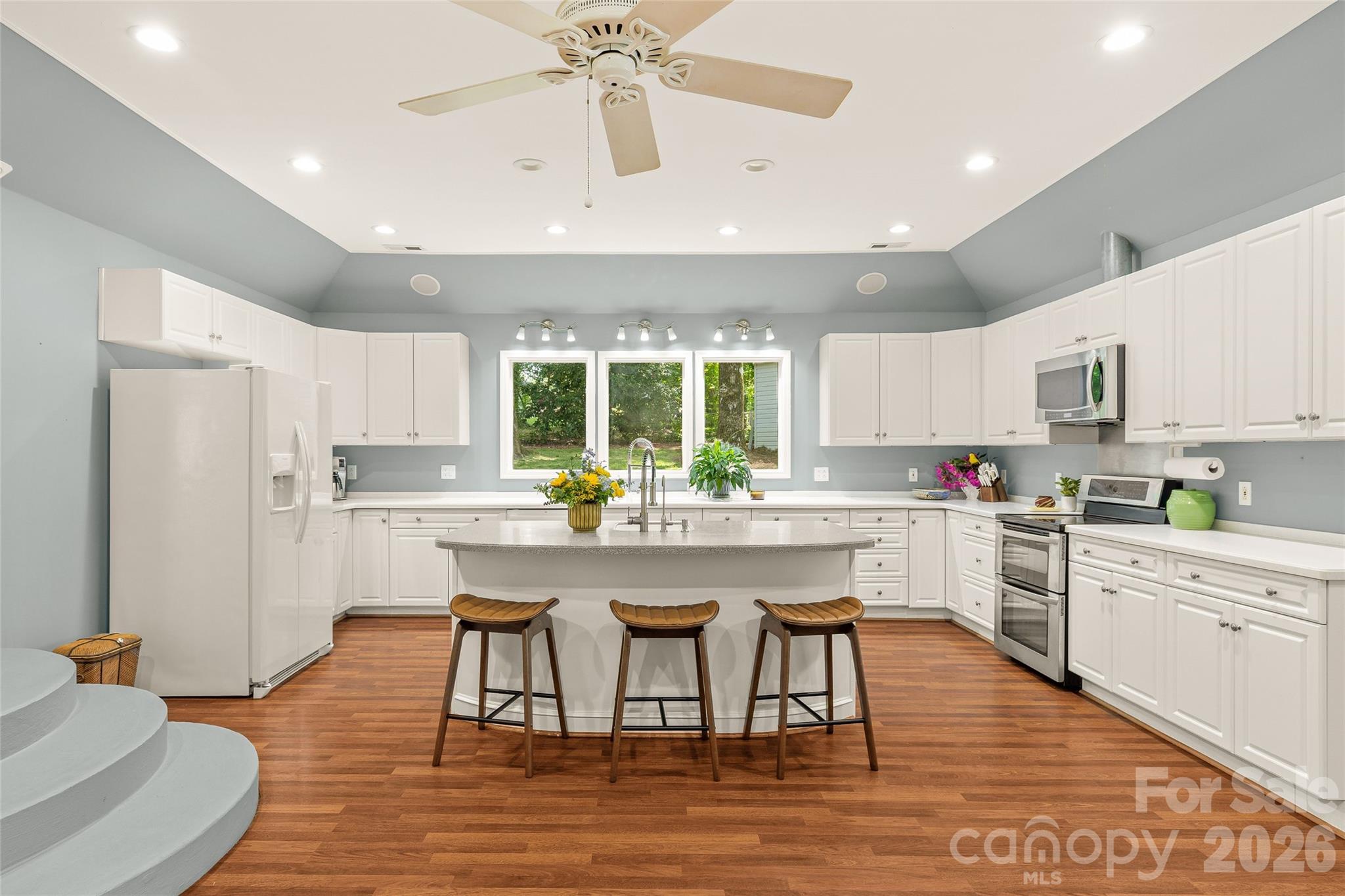 7108 Preston Court Charlotte NC 28215