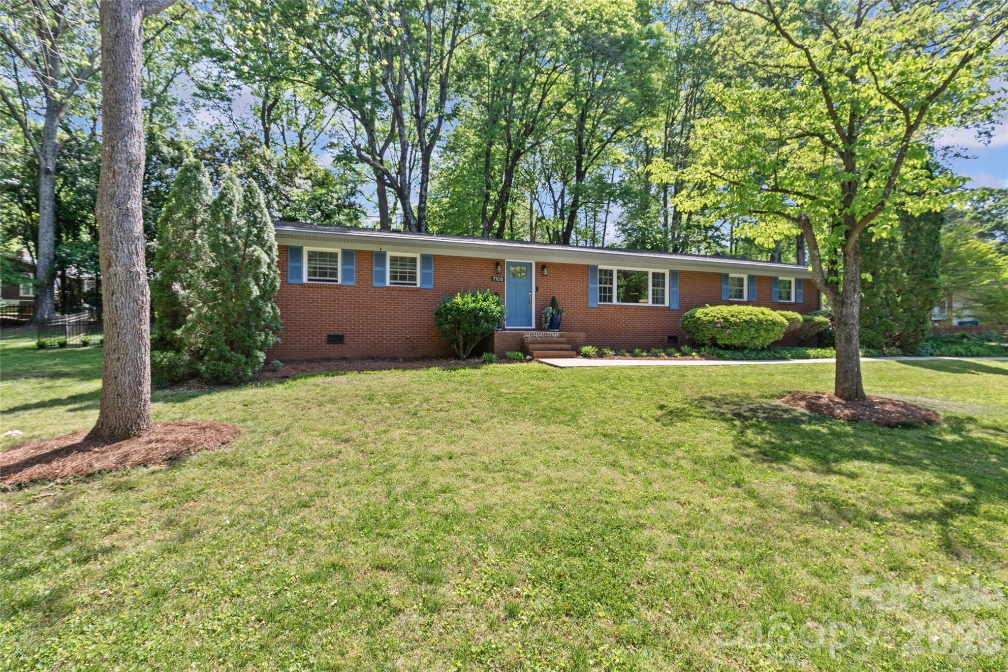 7108 Preston Court Charlotte NC 28215