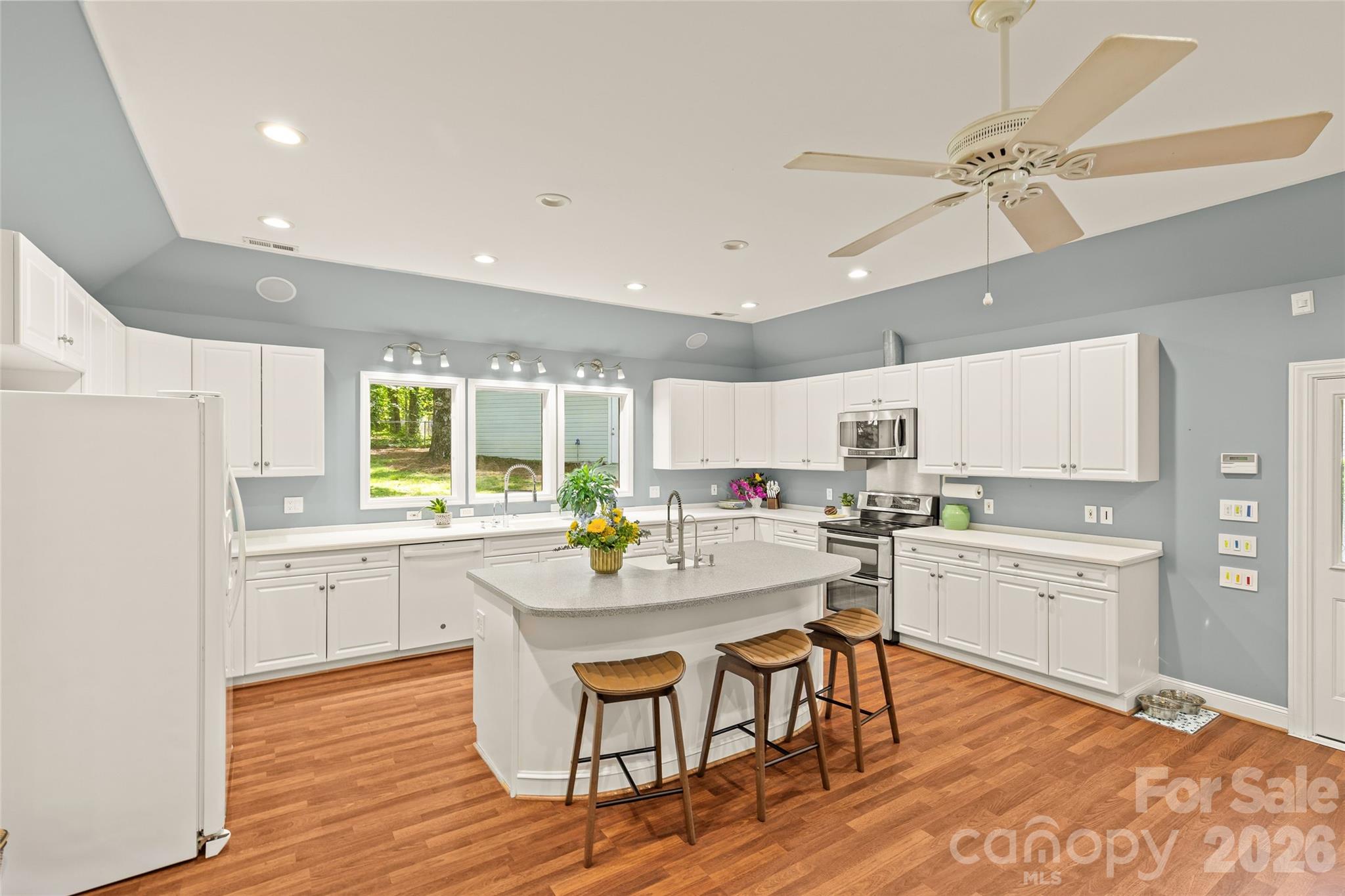 7108 Preston Court Charlotte NC 28215