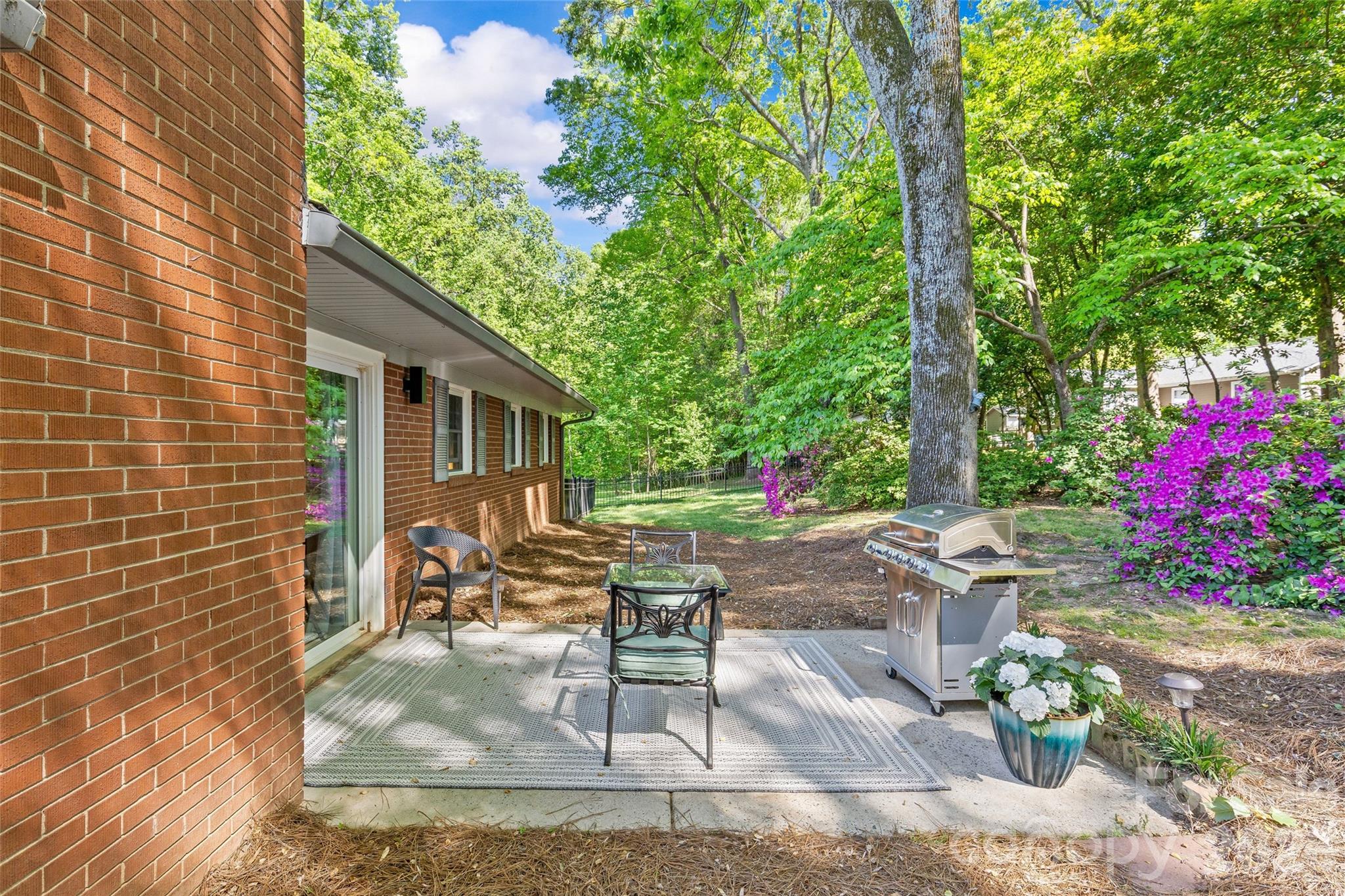 7108 Preston Court Charlotte NC 28215