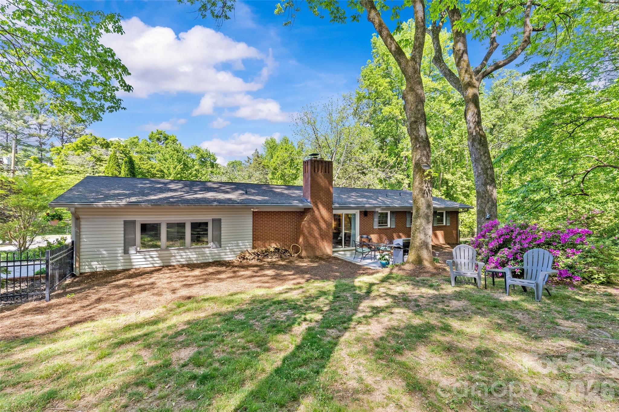 7108 Preston Court Charlotte NC 28215
