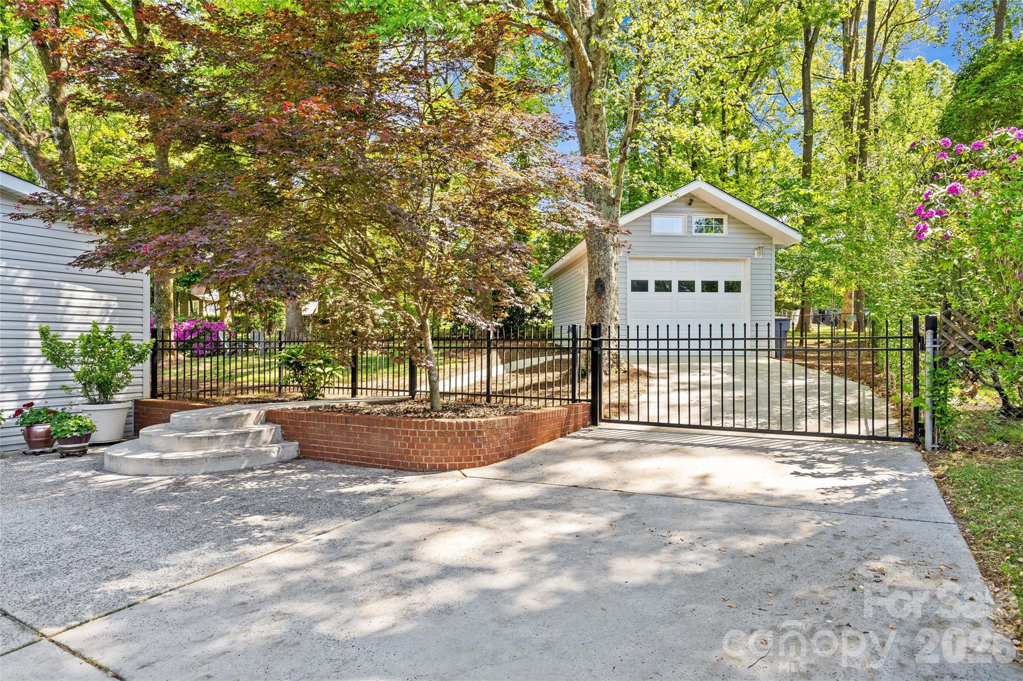 7108 Preston Court Charlotte NC 28215