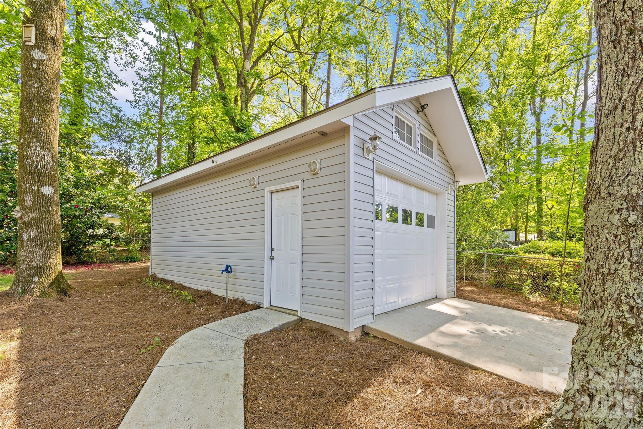 7108 Preston Court Charlotte NC 28215