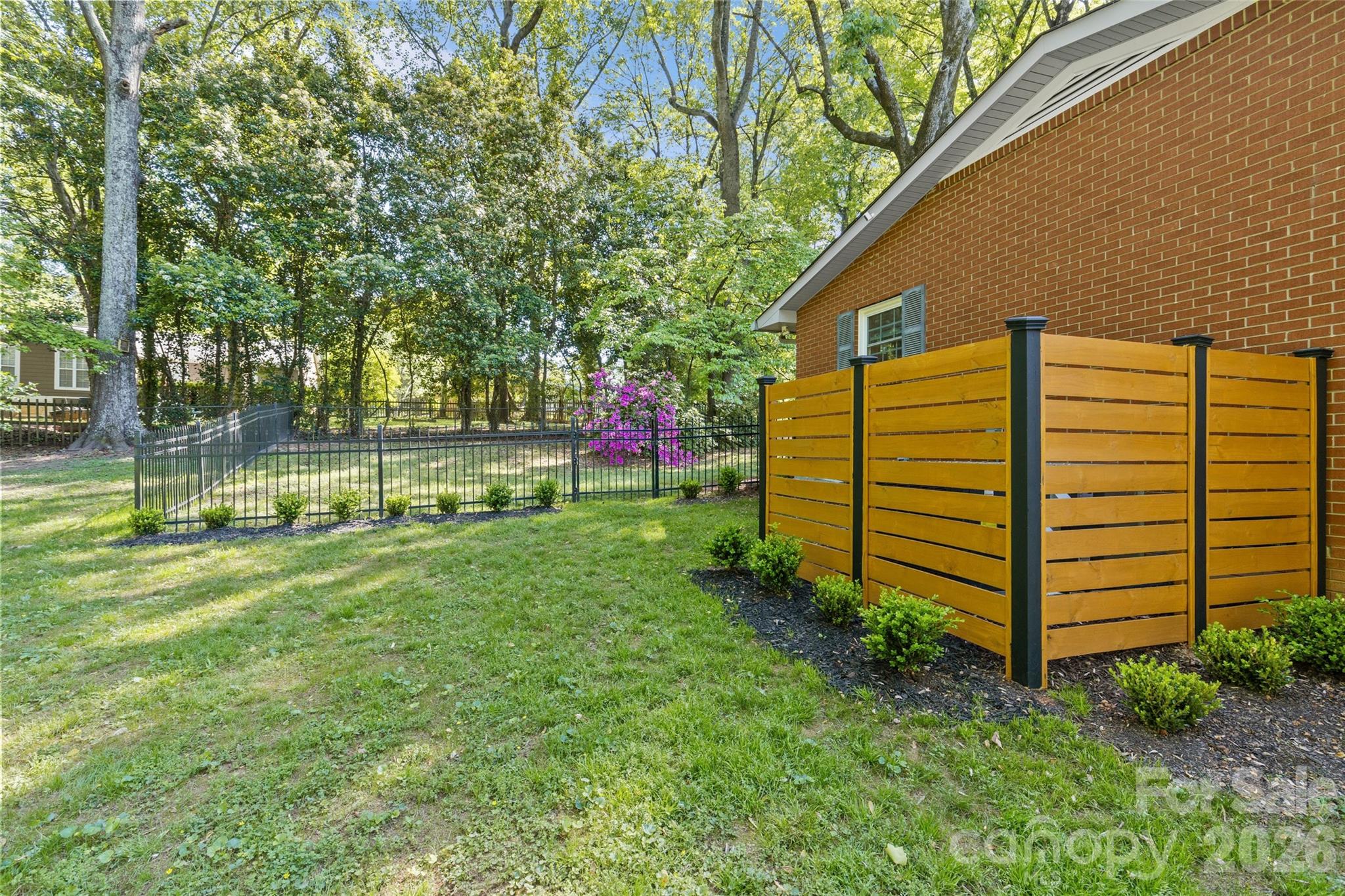 7108 Preston Court Charlotte NC 28215