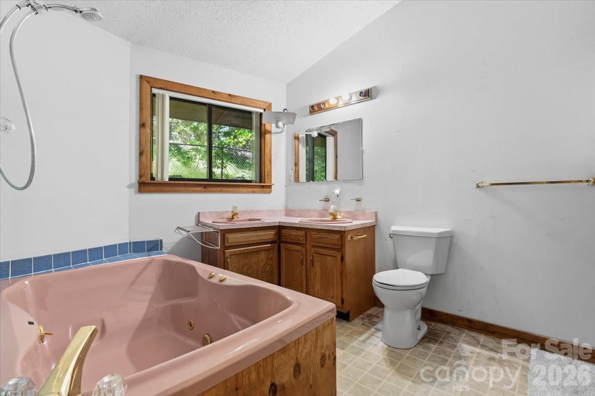 110 Leisure Mountain Road Asheville NC 28804