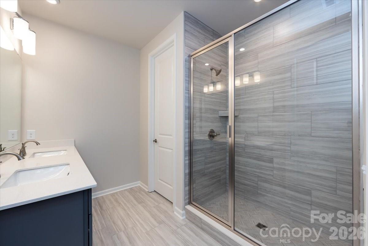 6017 Longar Lane Charlotte NC 28269