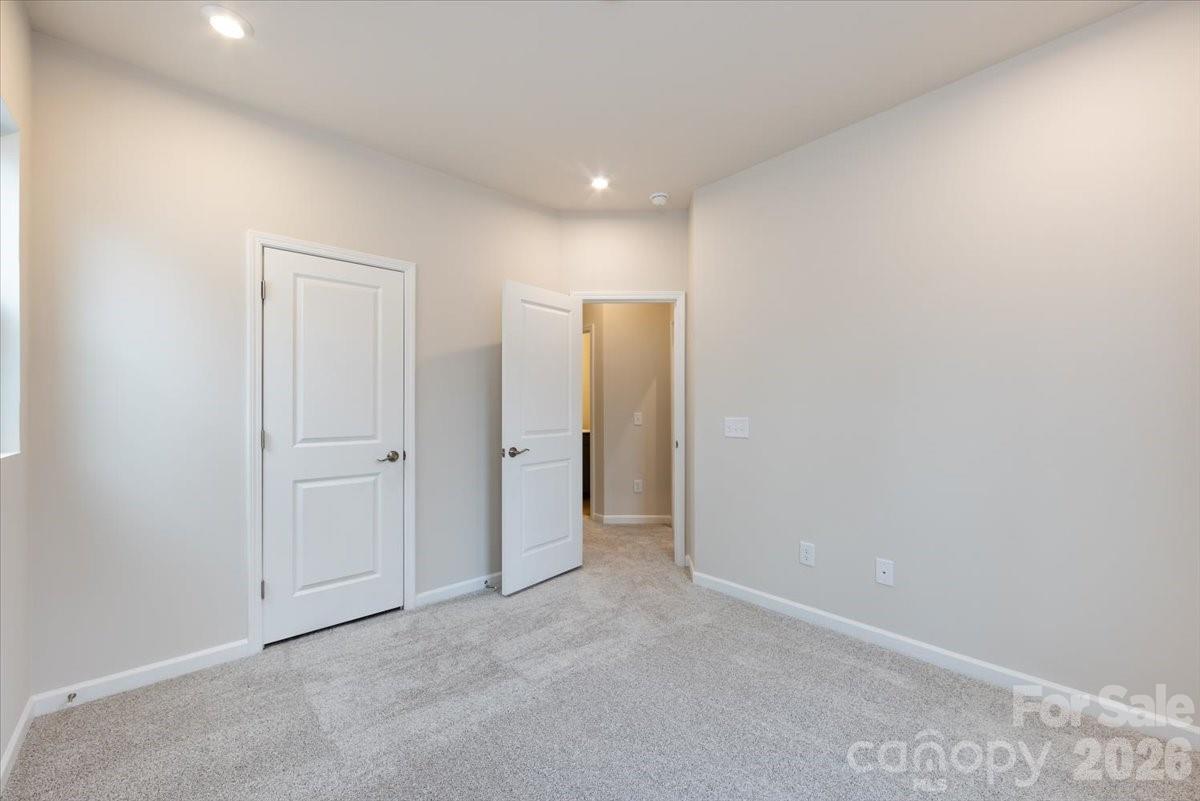 6017 Longar Lane Charlotte NC 28269