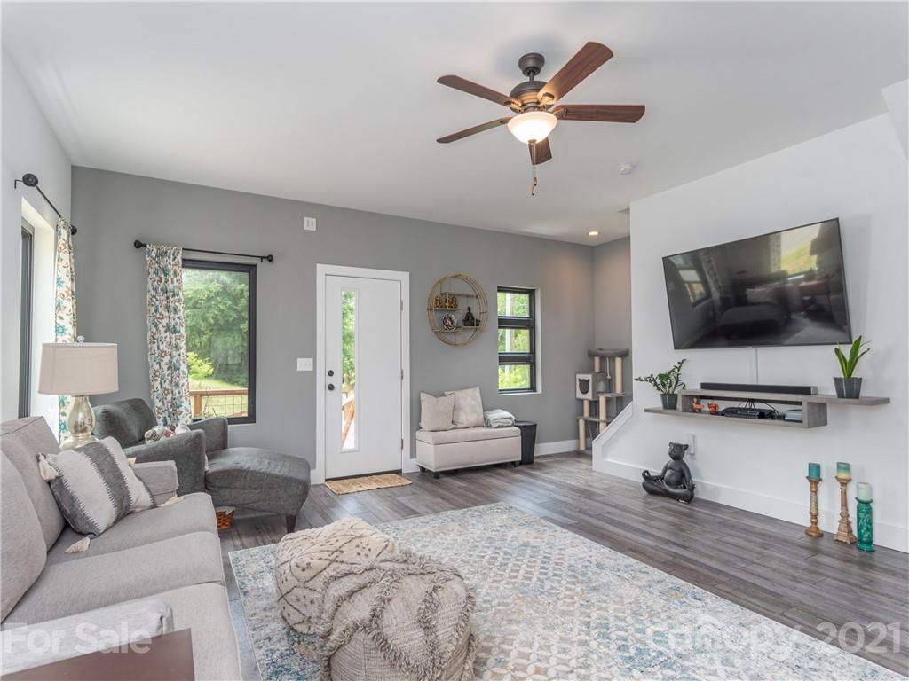 604 Salem Heights Lane Swannanoa NC 28778