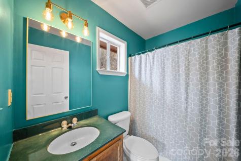 20 Mcdaris Road Weaverville NC 28787