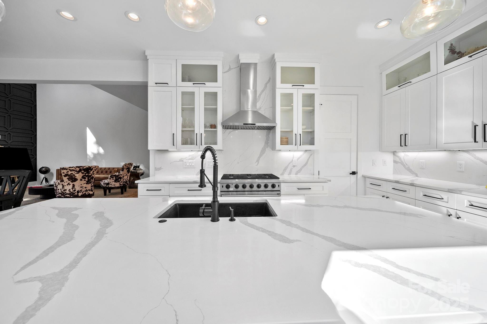 413 Coxe Avenue Charlotte NC 28208