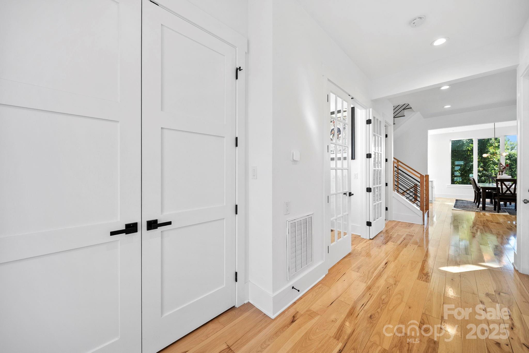 413 Coxe Avenue Charlotte NC 28208