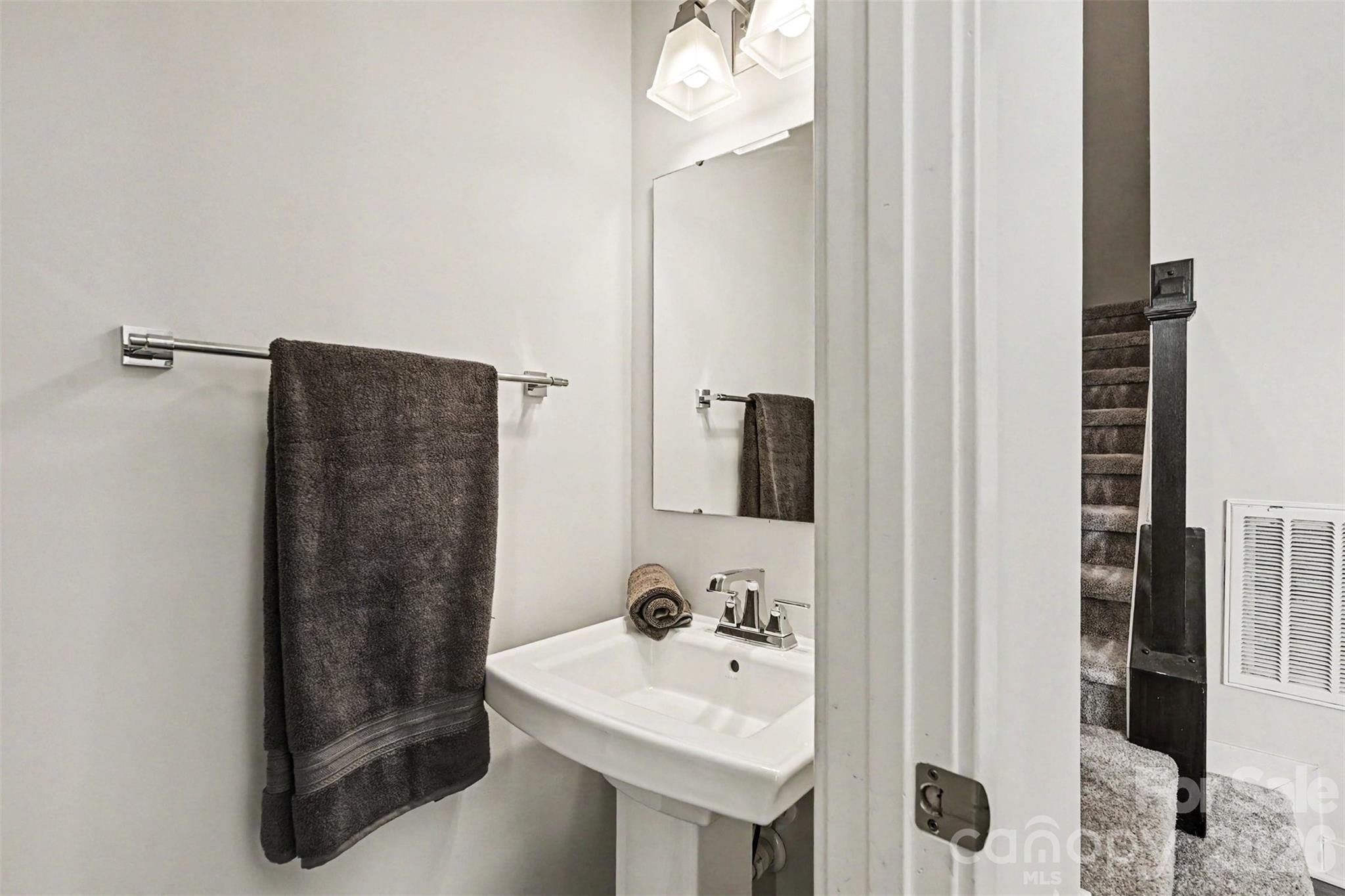 1414 Newell Towns Lane Charlotte NC 28262