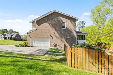 7355 Drury Lane Denver NC 28037