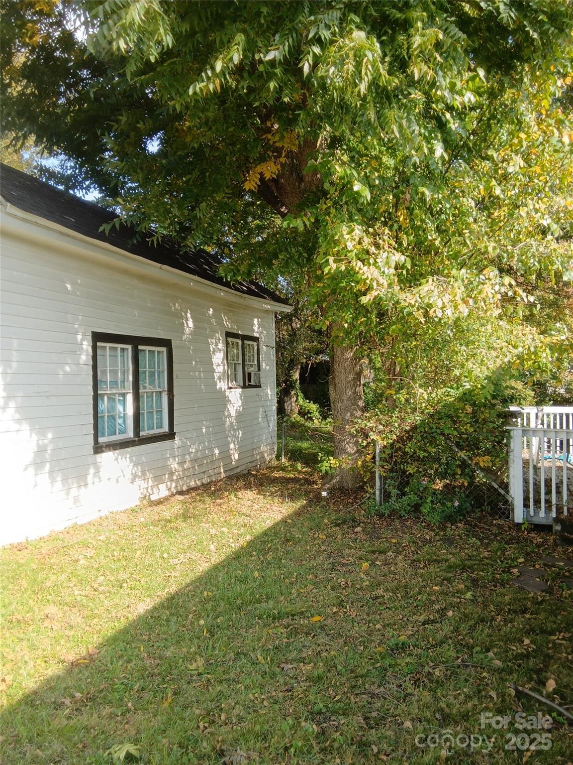 408 N Broad Street N Gastonia NC 28054