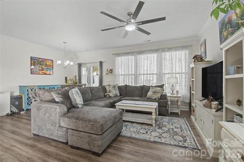 33 Cedar Hill Road Hendersonville NC 28792