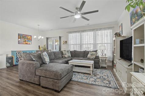 33 Cedar Hill Road Hendersonville NC 28792