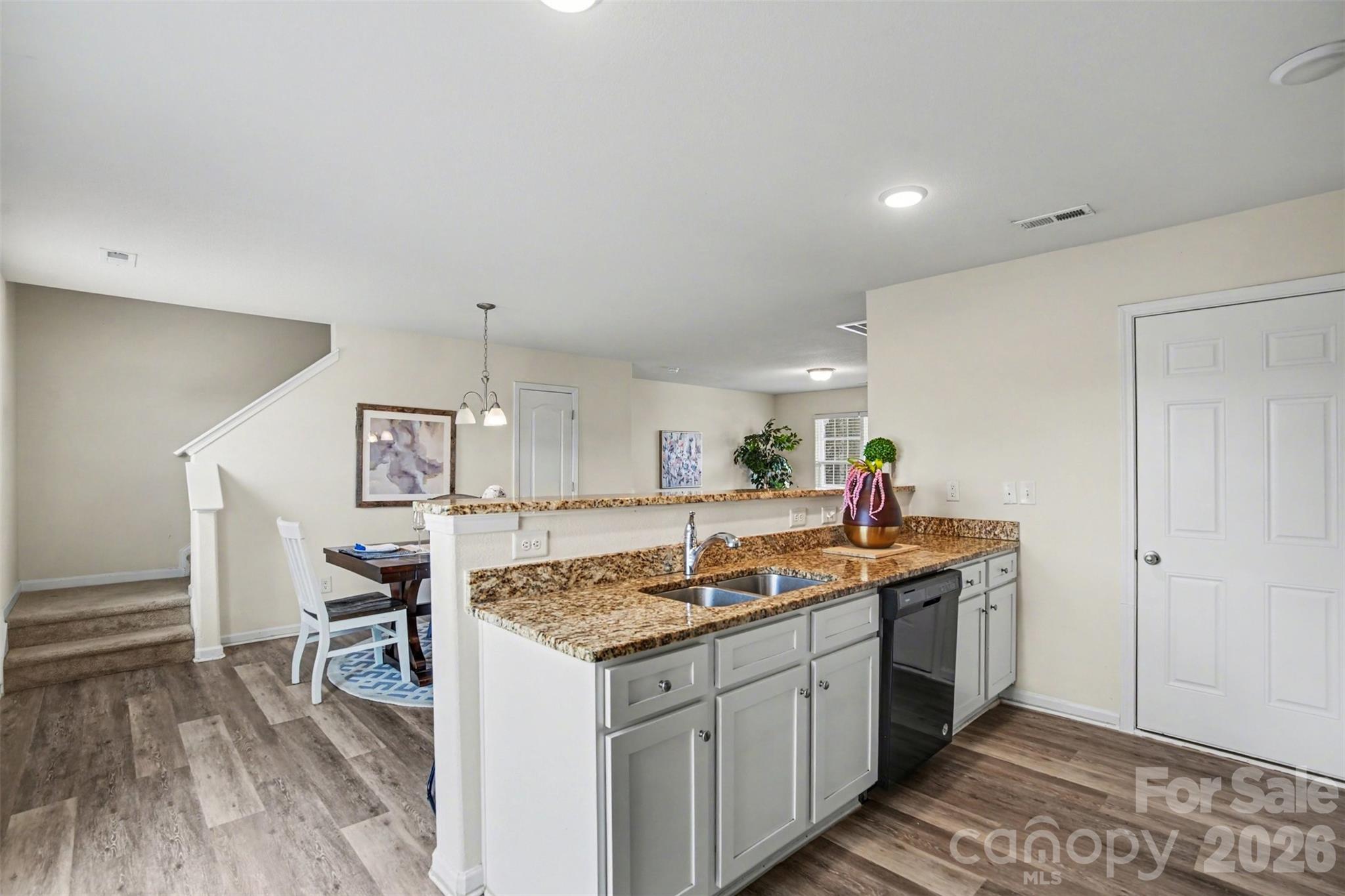 6004 Loy Court Charlotte NC 28214