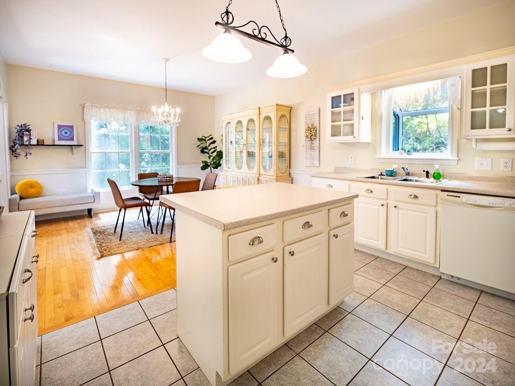 135 Strickland Terrace Swannanoa NC 28778