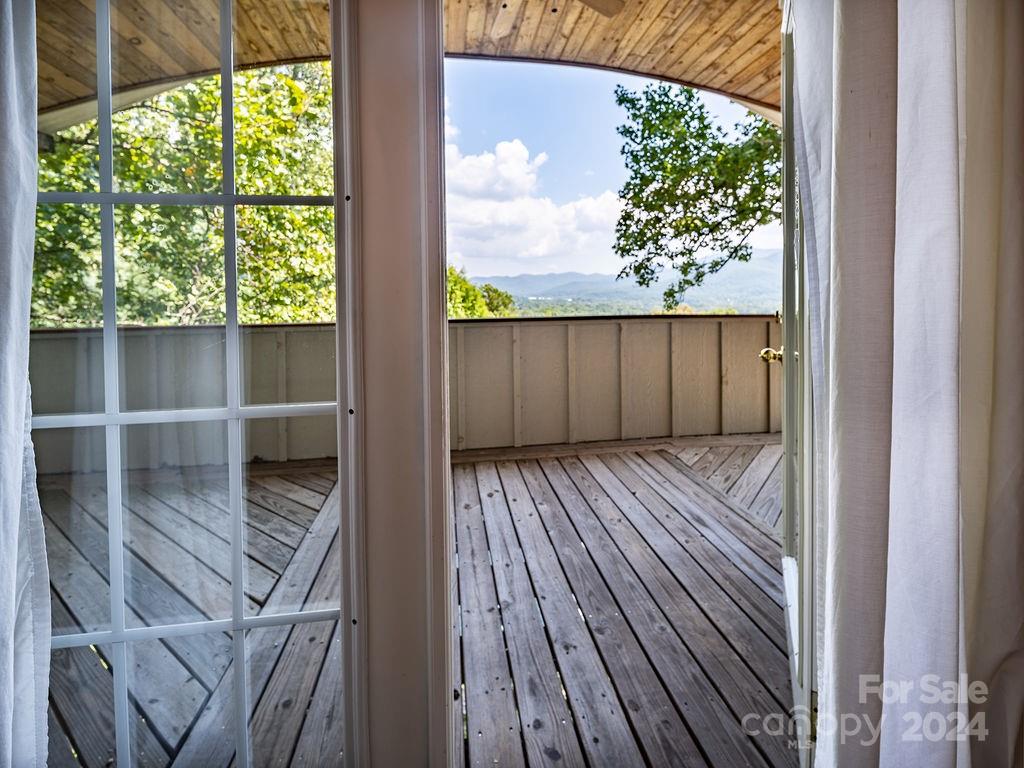 135 Strickland Terrace Swannanoa NC 28778