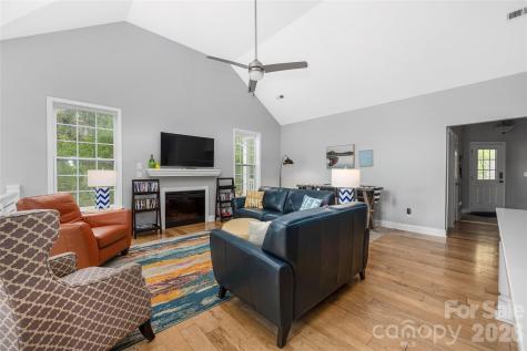 1325 Lytton Lane Catawba NC 28609