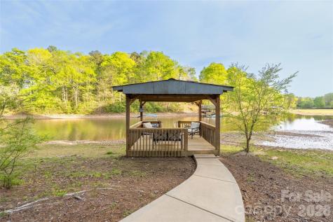 1325 Lytton Lane Catawba NC 28609
