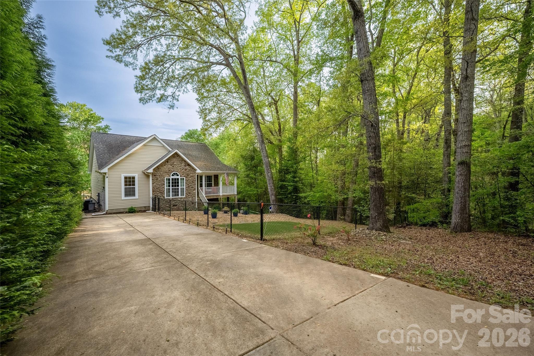 1325 Lytton Lane Catawba NC 28609