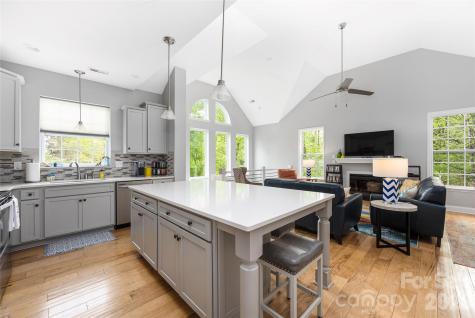 1325 Lytton Lane Catawba NC 28609