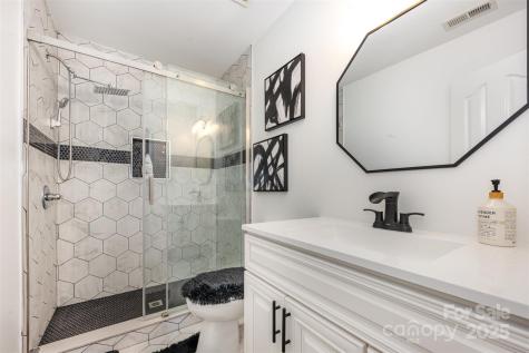 8127 Trotter Road Charlotte NC 28216