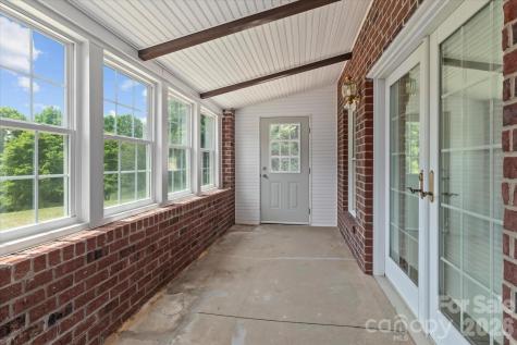1148 Town N Country Drive Wilkesboro NC 28697
