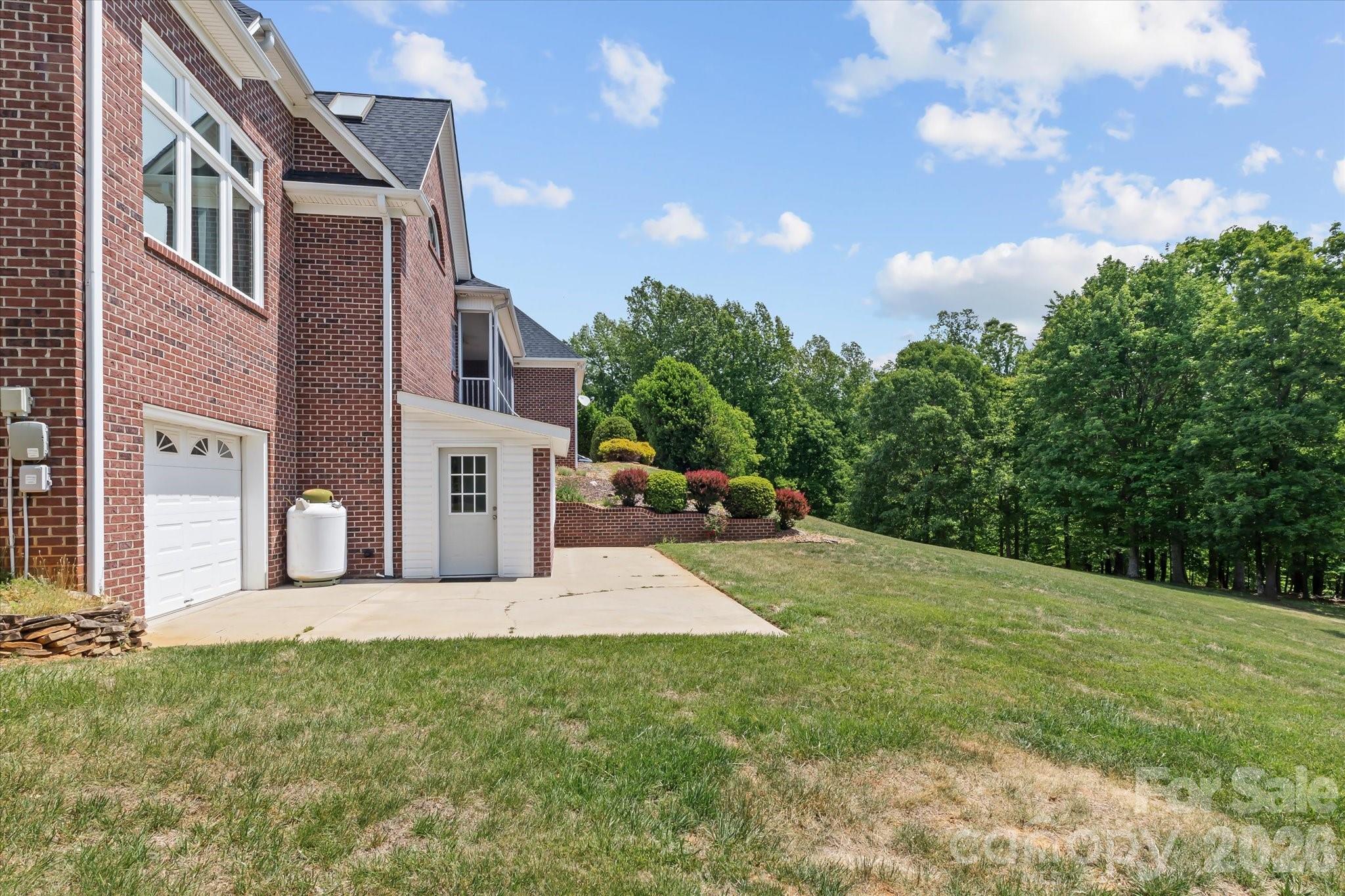 1148 Town N Country Drive Wilkesboro NC 28697