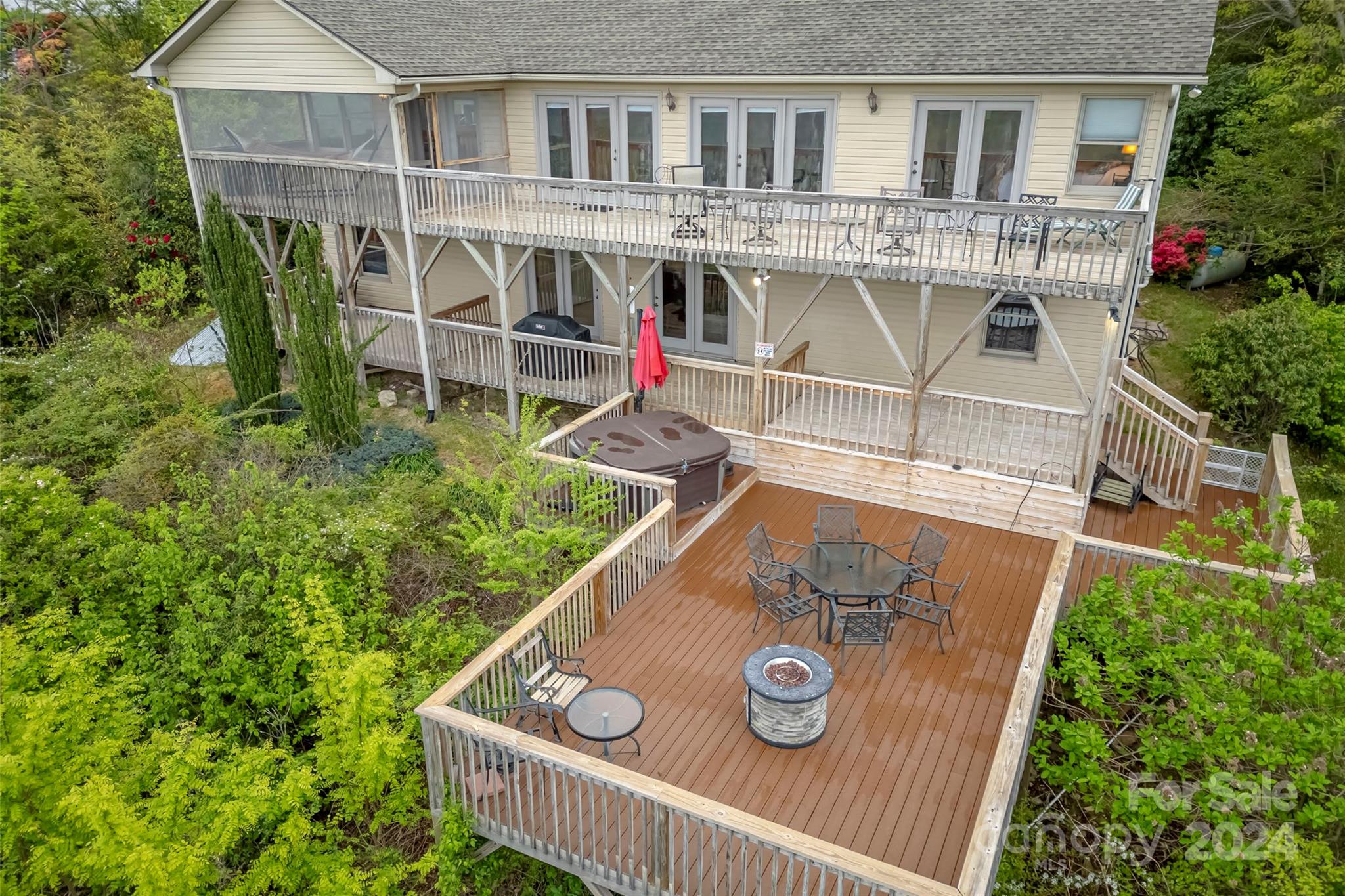 70 Moor Lane Brevard NC 28712