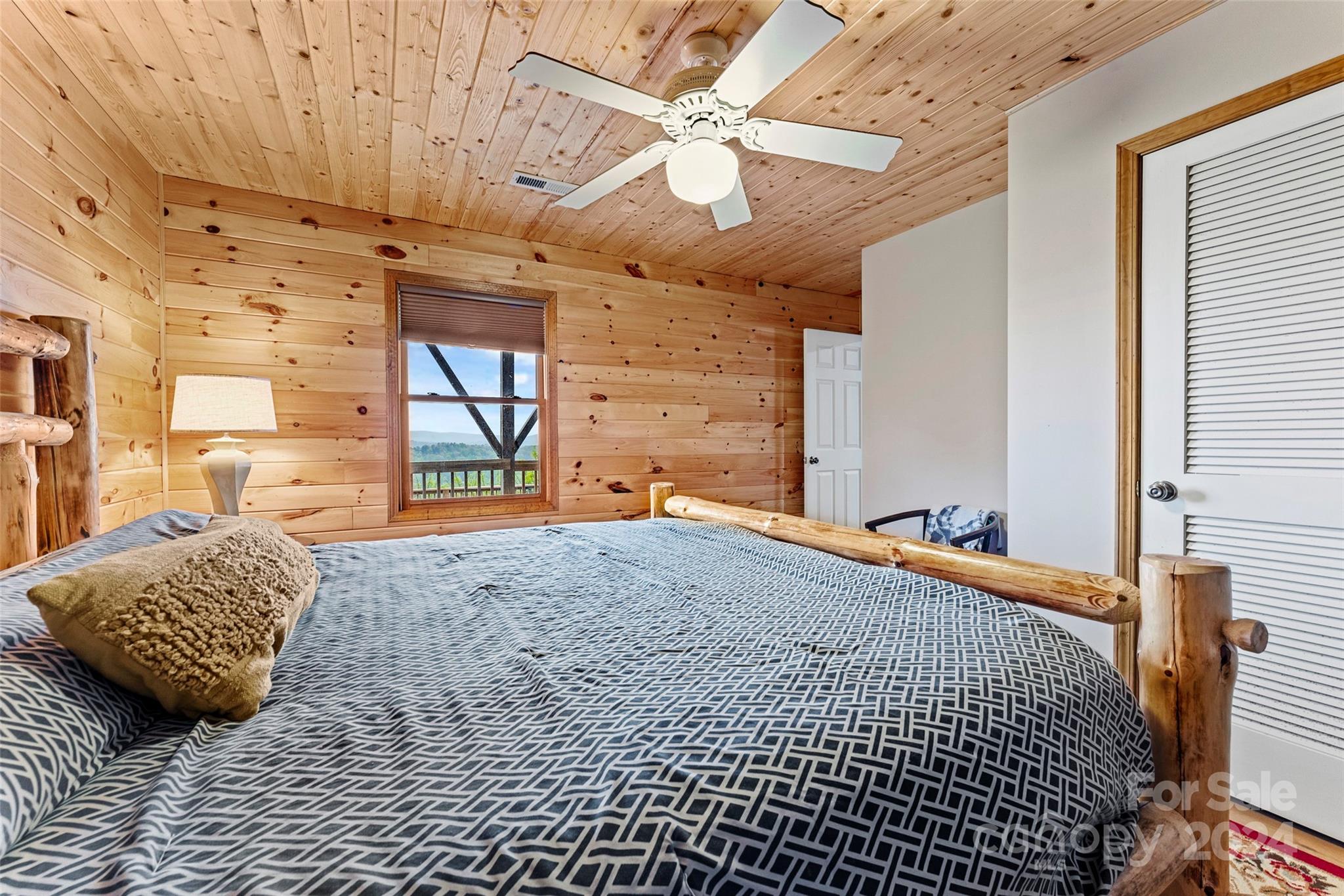 70 Moor Lane Brevard NC 28712