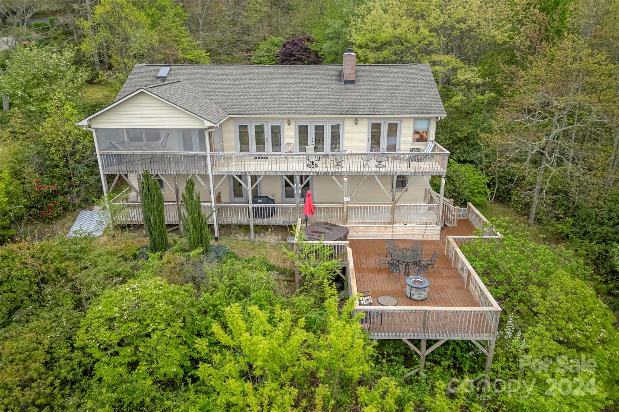 70 Moor Lane Brevard NC 28712