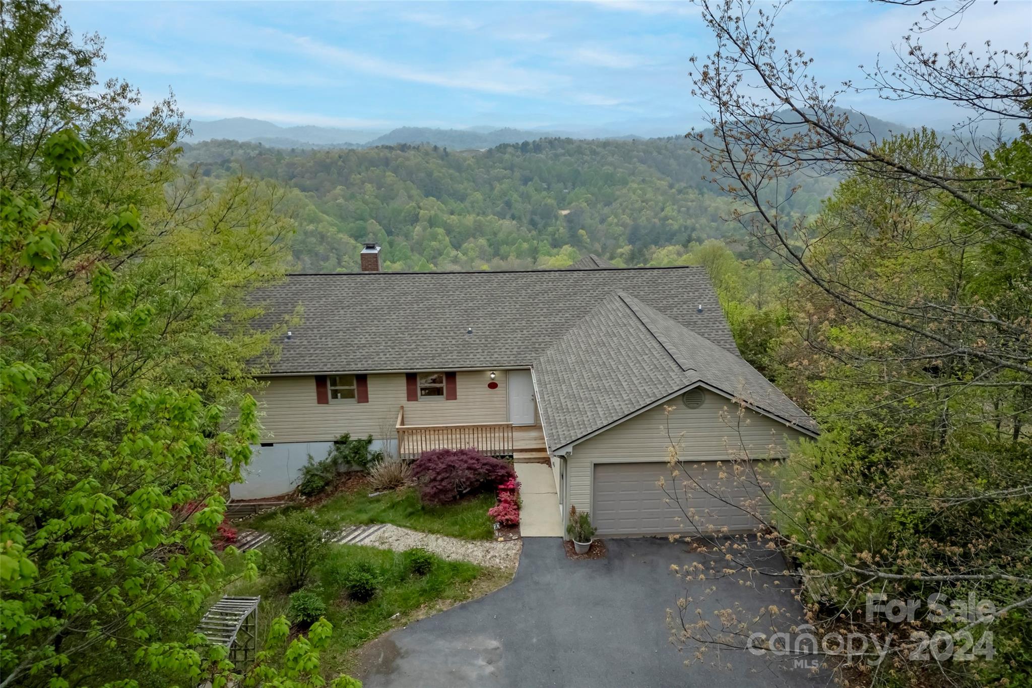70 Moor Lane Brevard NC 28712