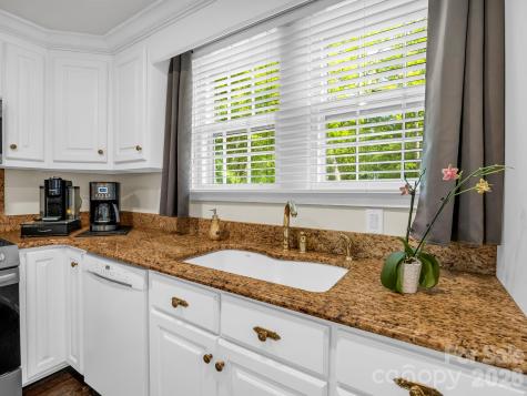 238 W Mountain Street Rutherfordton NC 28139