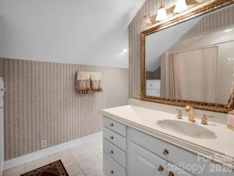 238 W Mountain Street Rutherfordton NC 28139