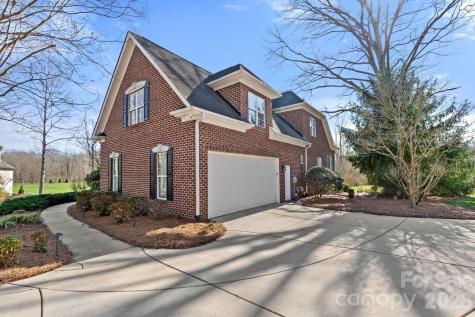 280 Brassie Lane Summerfield NC 27358