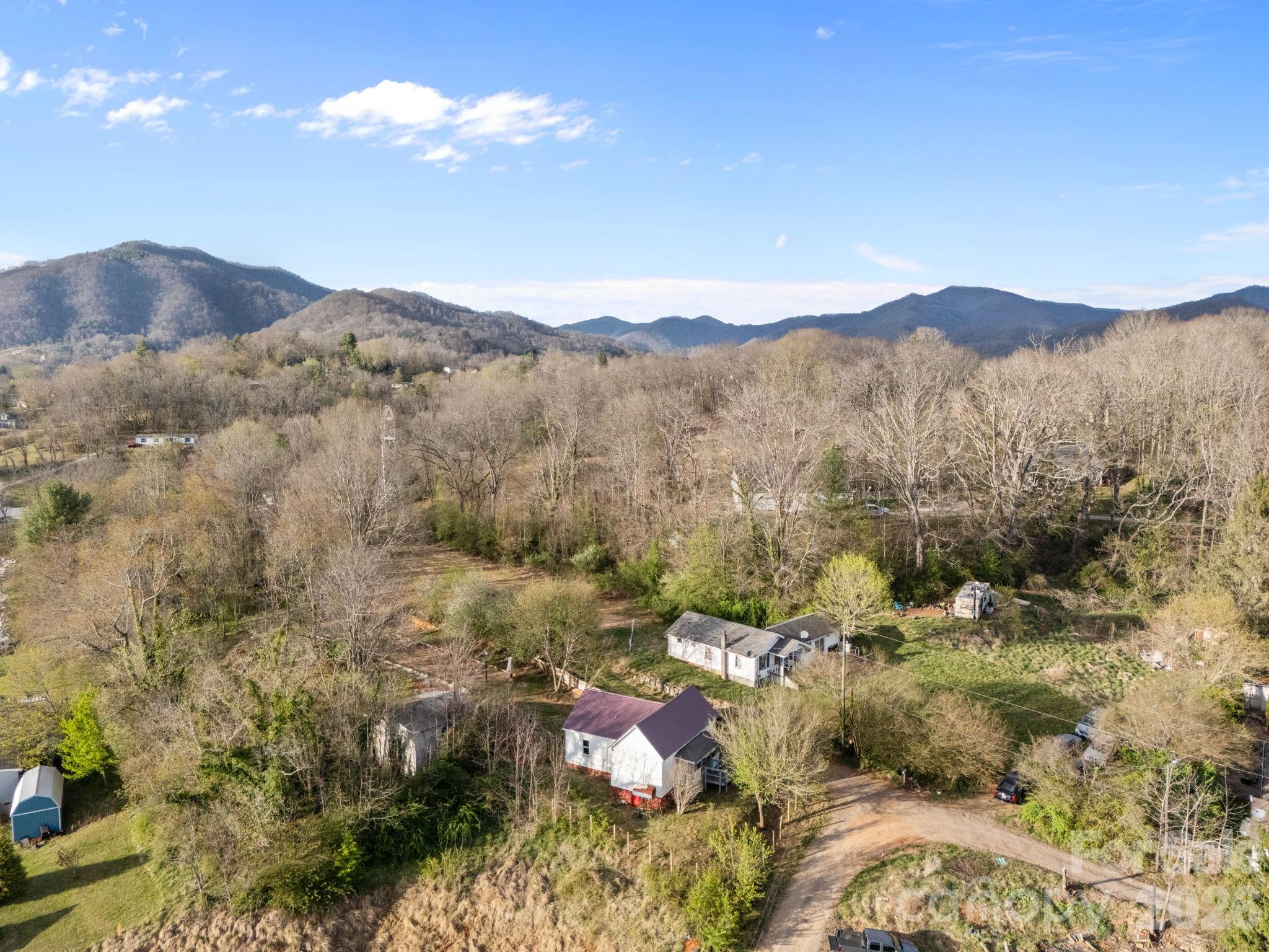 161 Pandora Circle Canton NC 28716