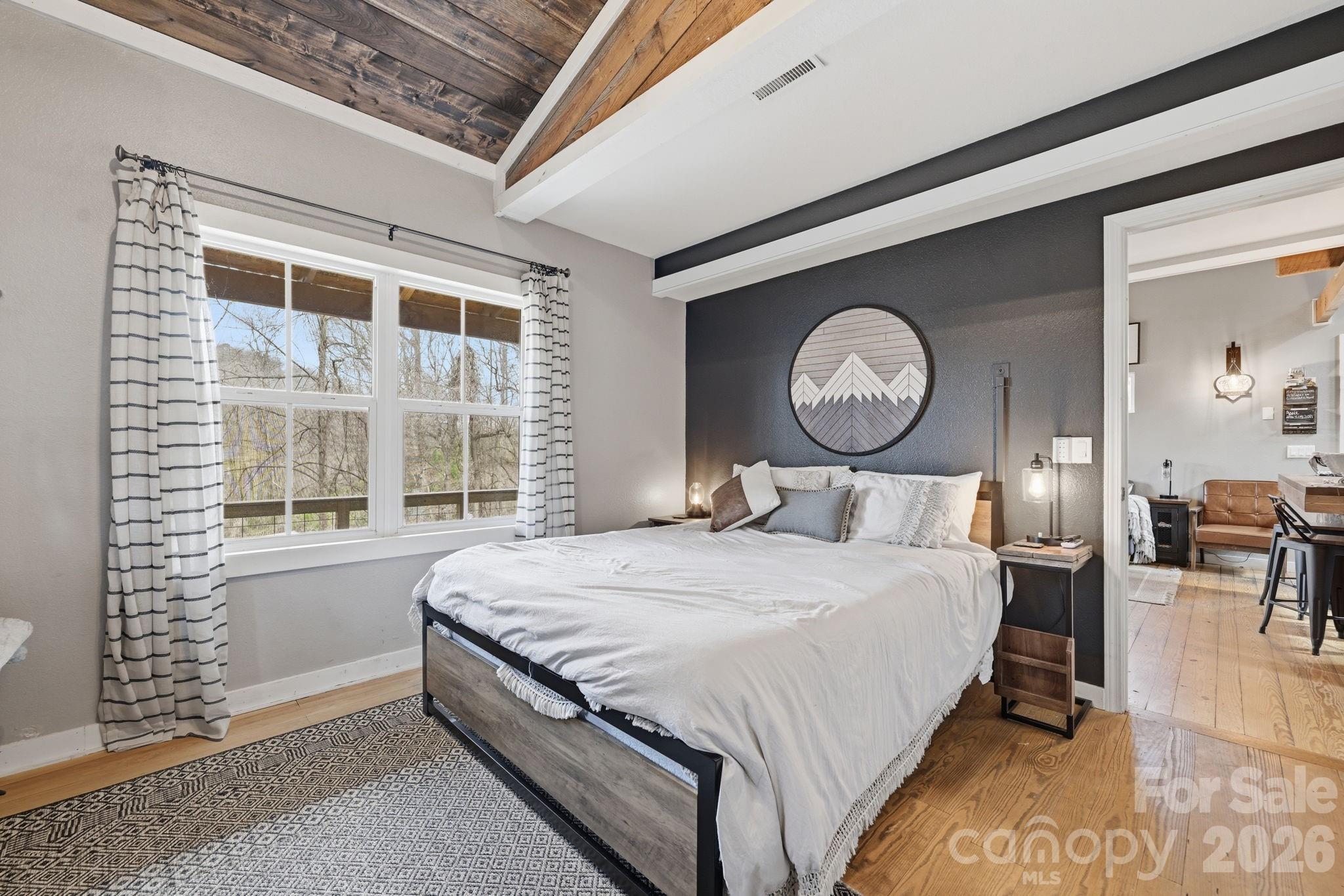 26/30 Yodelers Hollow Bryson City NC 28713