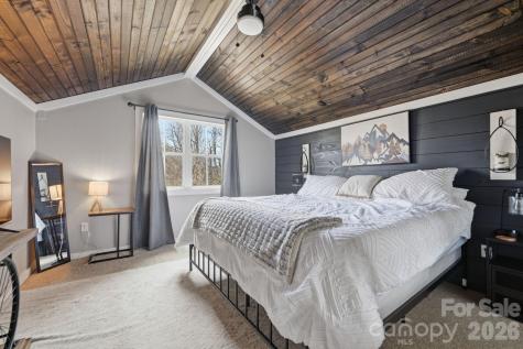 26/30 Yodelers Hollow Bryson City NC 28713
